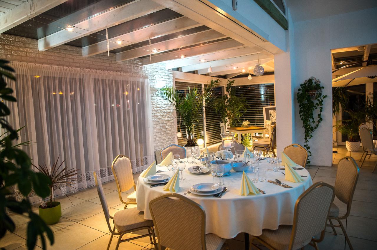 Hotel Legnicki & Restauracja Λέγκνικα Εξωτερικό φωτογραφία