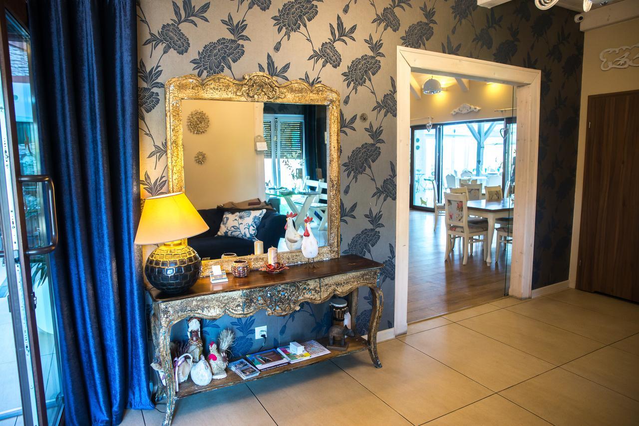 Hotel Legnicki & Restauracja Λέγκνικα Εξωτερικό φωτογραφία
